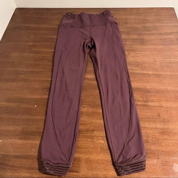 Lululemon fine focus 7/8 tight 25“ legging in arctic plum - Picture 6 of 13